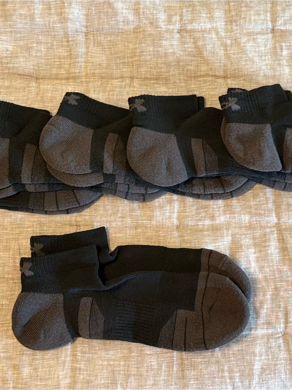 Under Armour Black and Gray Low-Cut Athletic Socks - Pack